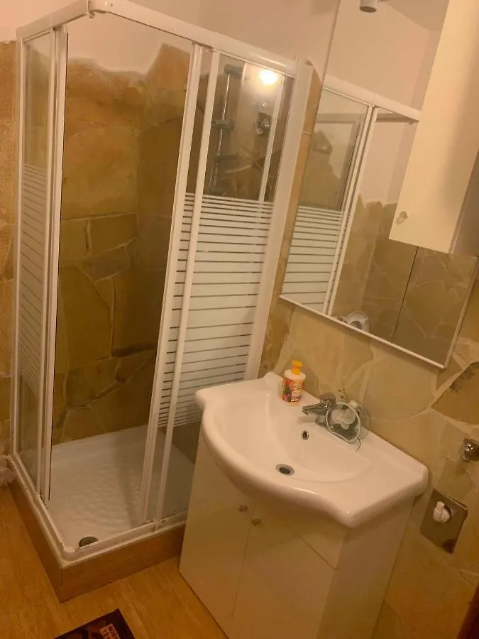 Отель Airport Tourist'S House Катания Гостевой дом