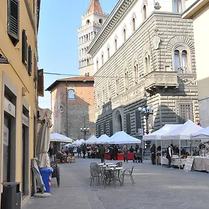 Al Canto Del Cavour 3*, Pistoia Italy
